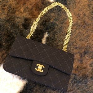 ❌Sold❌Vintage Chanel Small Jersey Flap